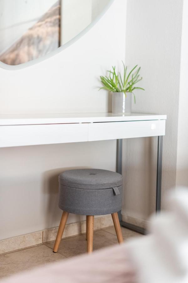 Otium Living Apartment Volos Bagian luar foto